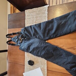 Obermeyer boys black snowpants
